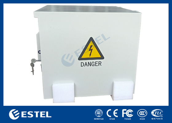 दो AC220V 50Hz प्रशंसकों के साथ 19 इंच 9U आंतरिक आयाम आउटडोर दूरसंचार कैबिनेट ET6060500A-9U