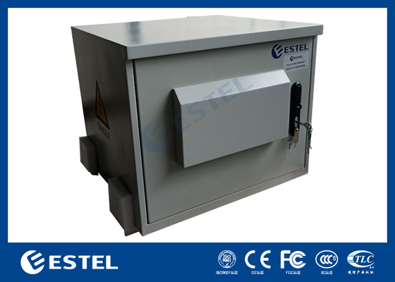 पॉलिएस्टर पाउडर कोटिंग आउटडोर टेलीकॉम कैबिनेट दो AC220V 50Hz प्रशंसकों के साथ ET6060500A-9U