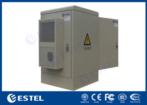 कूलिंग के लिए एयर कंडीशनर के साथ दो दरवाजे 16U IP65 आउटडोर टेलीकॉम कैबिनेट फ्लोर माउंट